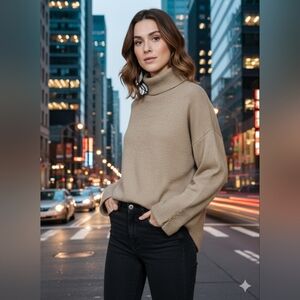 MICHAEL Michael Kors Tan Turtleneck Wide Sleeve Sweater Sz M